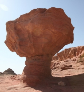 Le parc de Timna en Israel avec ses rochers en forme de champignon