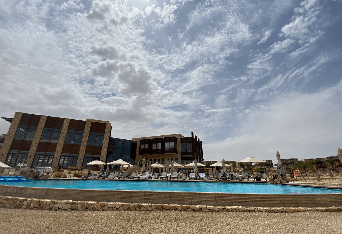 Piscine de l'hotel Beresheet a Mitspe Ramon