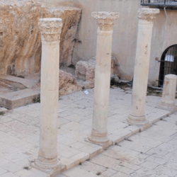 Quelques colonnes du Cardo dans la vieille ville de Jérusalem